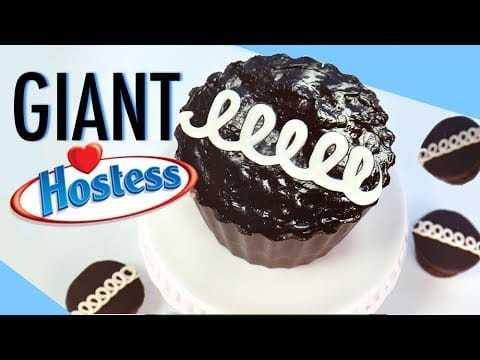 GIANT Hostess Cupcake Recipe (with SQUISH)...