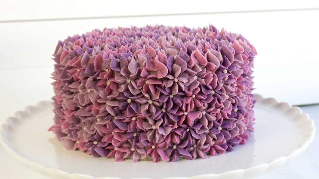 Lilac Buttercream Flower Cake - CAKE STYLE