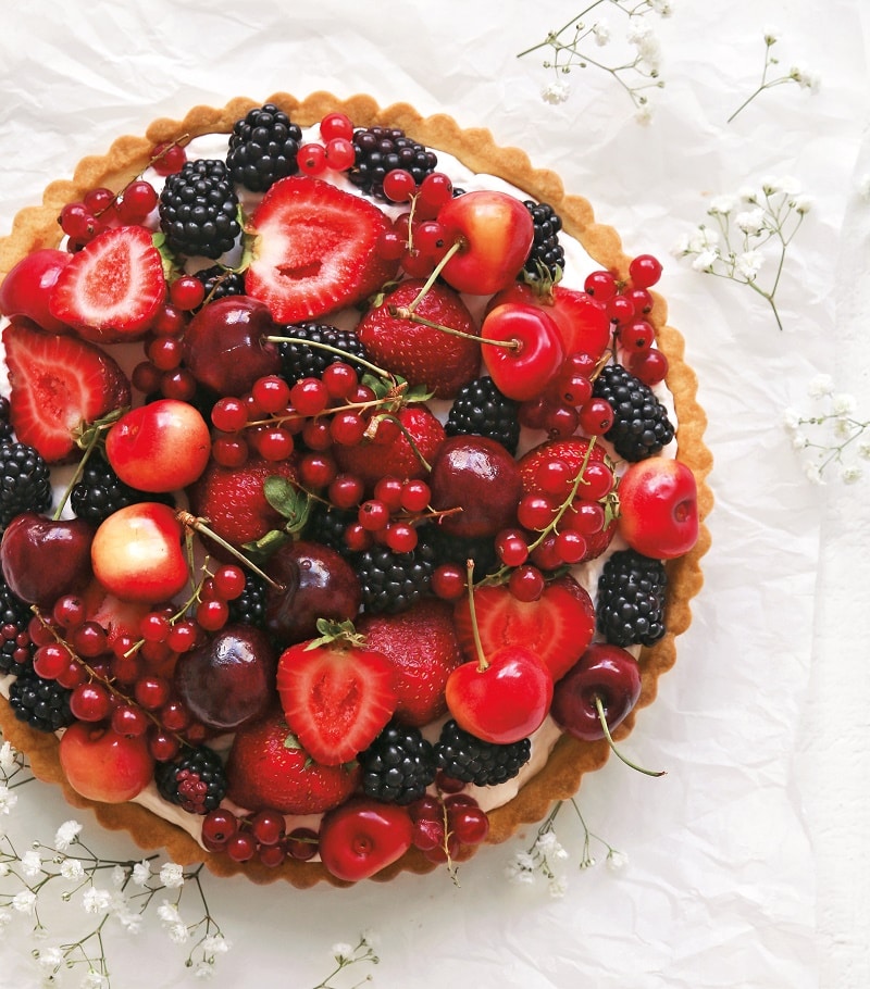 Summer Fruit Tart Recipe on Cake-Geek.com by Amy Ho of Constellation Inspiration