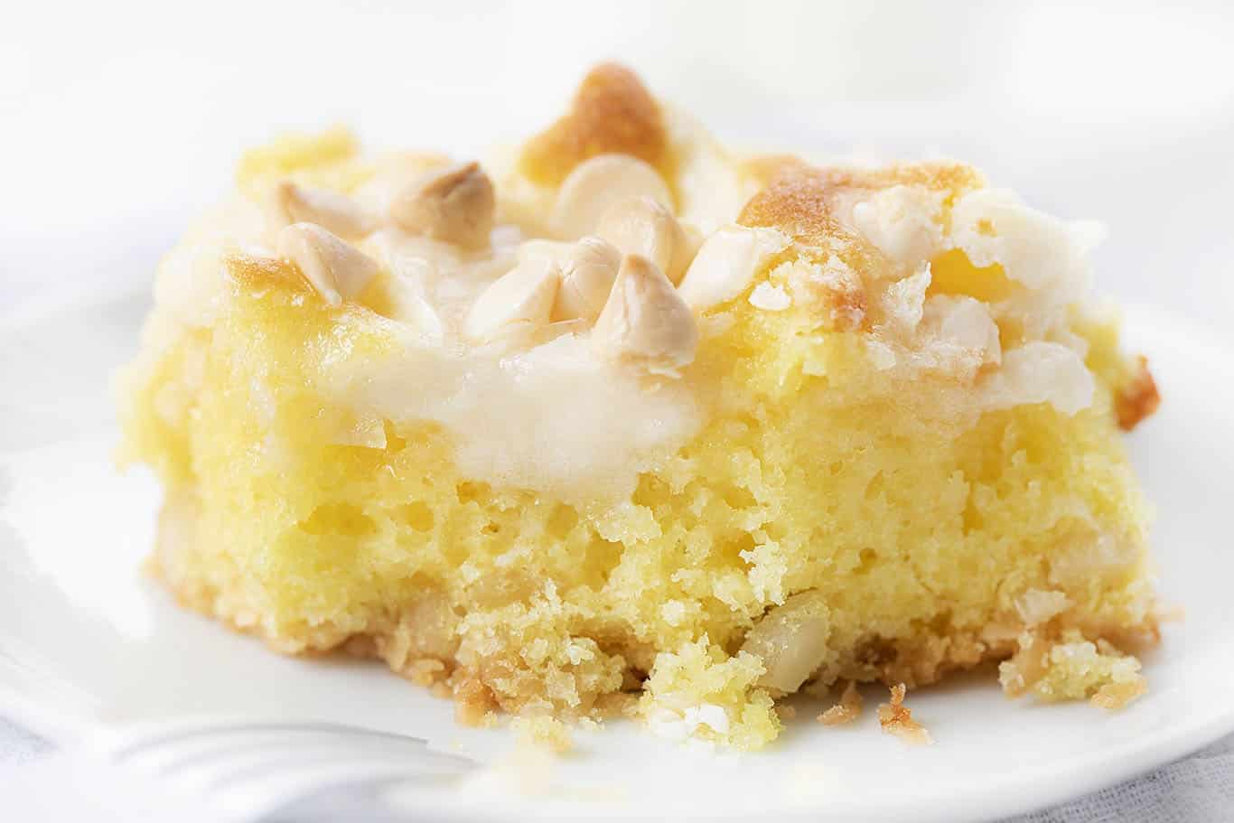 Lemon Earthquake Cake • The Party Cake • TPC