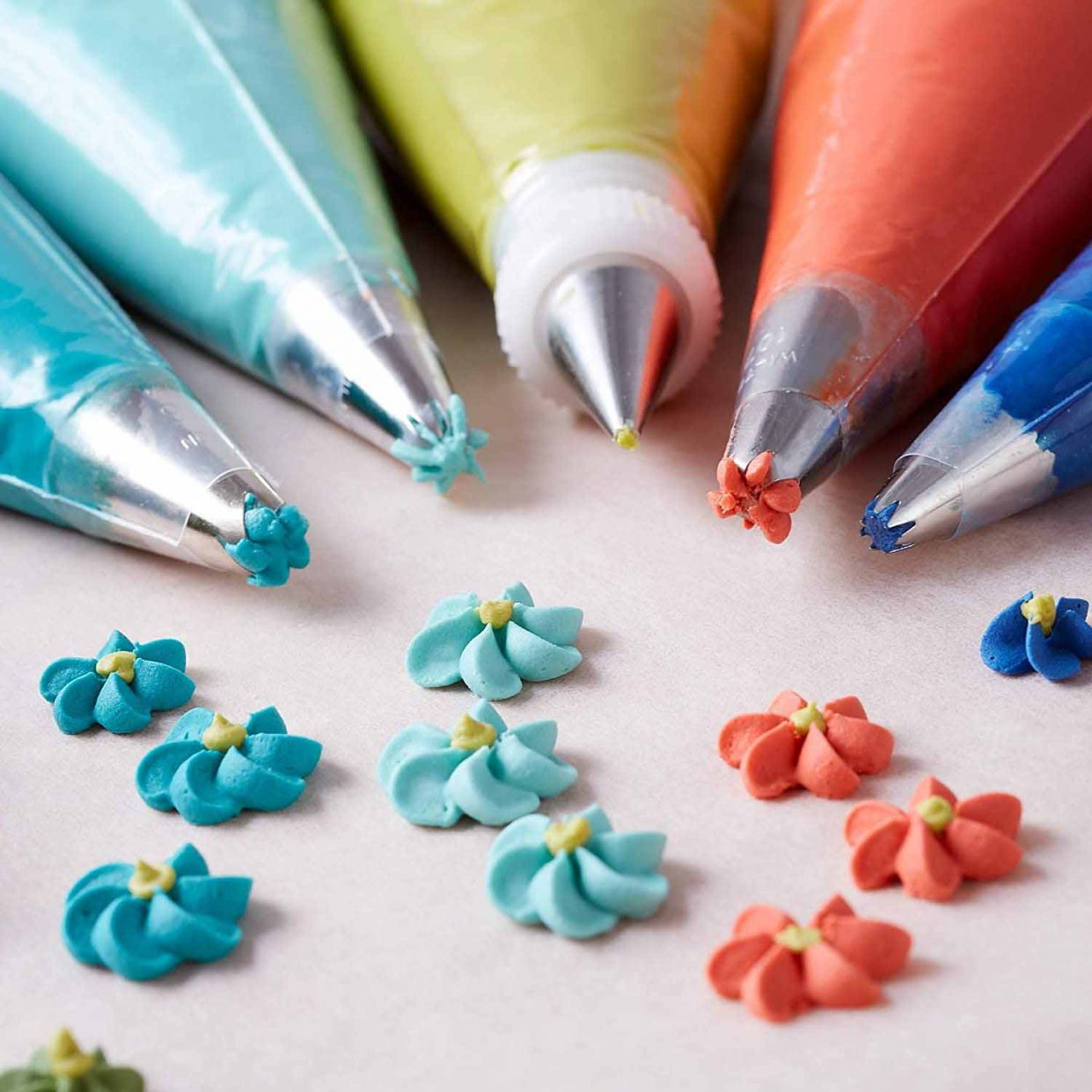 Wilton Deluxe Decorating Set • TPC • The Party Cake Ltd