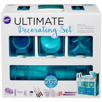 Wilton Ultimate Cake Decorating Set